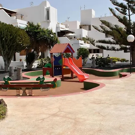 Maria B Costa Teguise