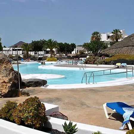 Maria B Costa Teguise