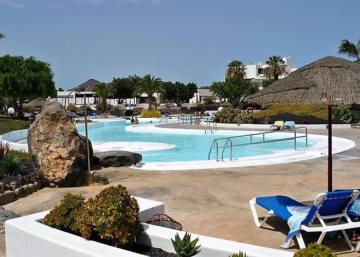 Maria B Costa Teguise